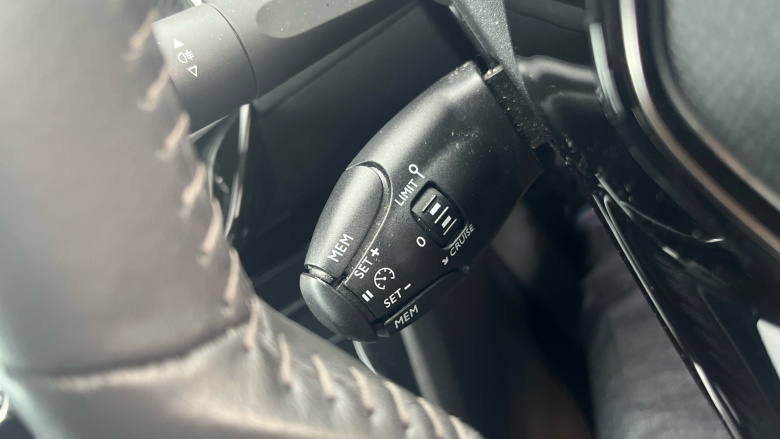 Peugeot 208 1.2 PureTech Active Premium + 5dr Petrol Hatchback